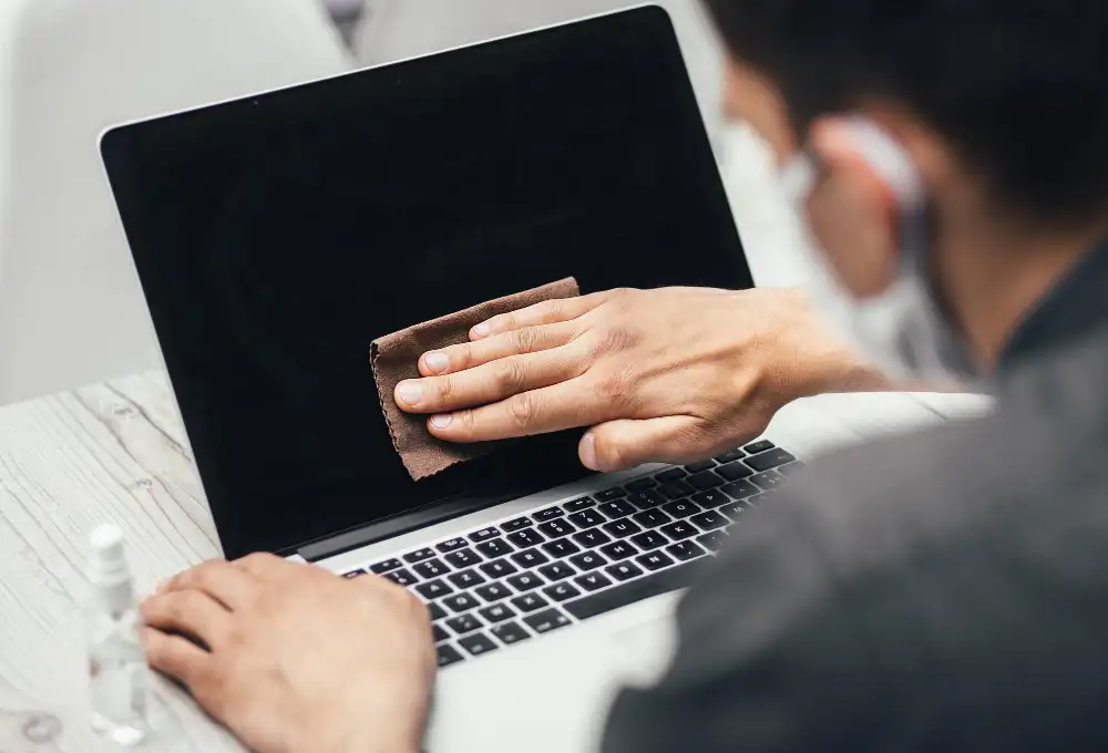 Como Conservar um Notebook Barato Para Durar Mais?