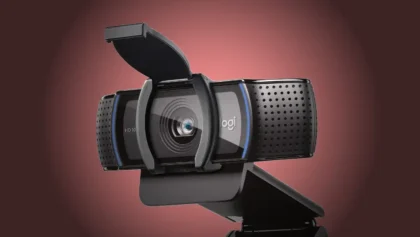 Webcam Full HD Logitech C920s com Microfone Embutido