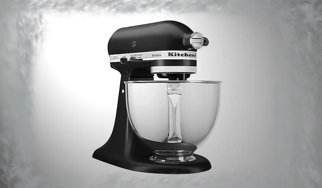 Batedeira Artisan KitchenAid Black Matte é Boa
