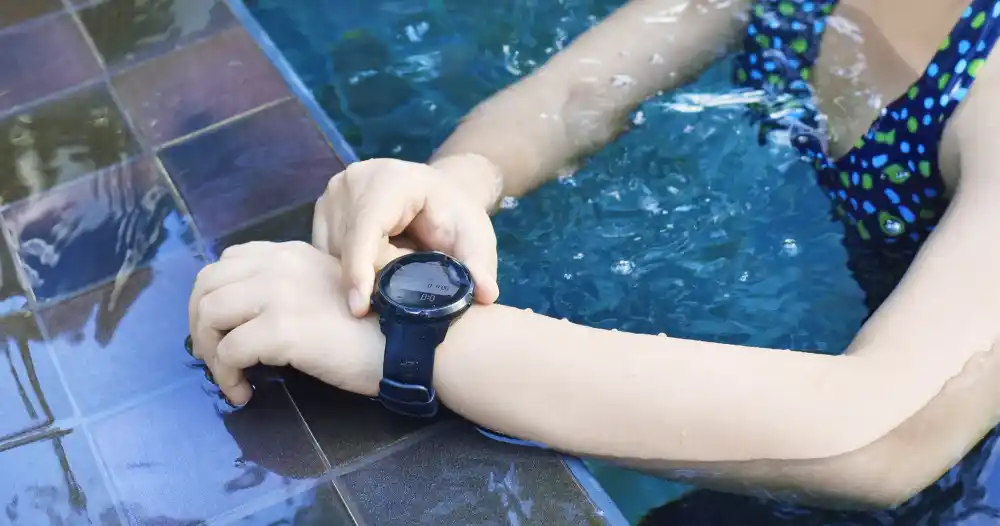 O que o melhor smartwatch para natação precisa ter?